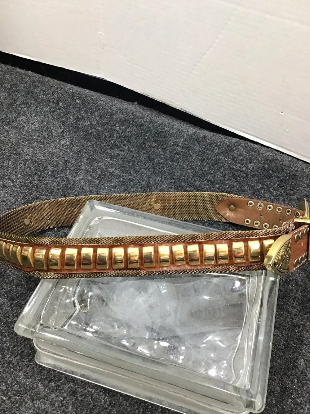 Vintage 80’s gold mesh and croc embossed leather western statement belt 30